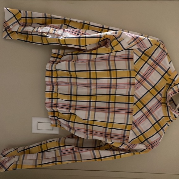 T.I.M.I.N.G Button Up Crop Top - Picture 2 of 7